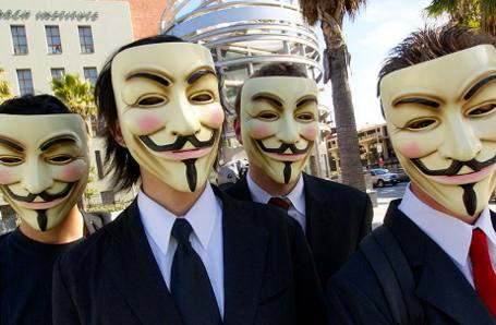 Anonymous hombres con máscaras