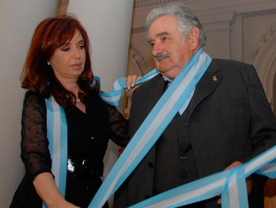 Mujica-con-Cristina-Kirchner-Presidencia-.jpg