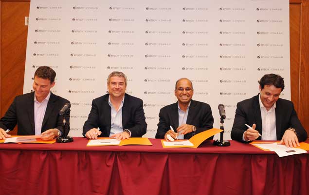 firma-acuerdo-Enjoy-con-Bally