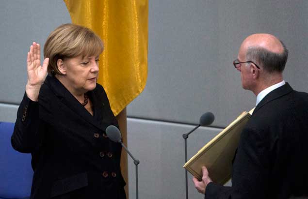 Angela-Merkel-asumiendo-cargo-tercera-vez-AFP