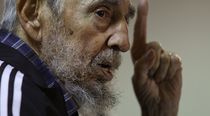 Fidel Castro es galardonado con el Premo Confucio de la Paz 2014 / foto: Las Razones de Cuba
