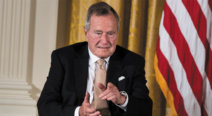 Uno de sus hijos, el también expresidente George W. Bush, publicó una biografía sobre él titulada “41. Retrato de mi padre”. / Foto: AFP