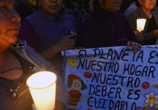 Indígenas de Perú reclaman por cambio climatico / foto: AFP