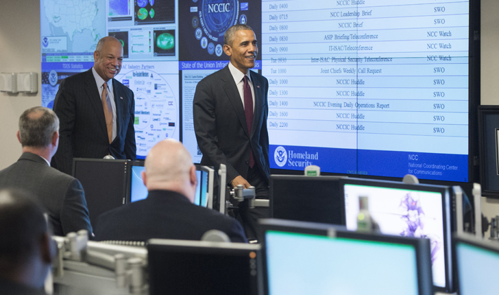 Obama habla de ciberseguridad en el "National Cybersecurity and Communications Integration Center", en Arlington, Virginia. / Foto: Saul Loeb -AFP