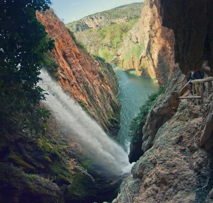 La cascada de Cola de Caballo es la mayor del parque natural Monasterio de Piedra en Zaragoza