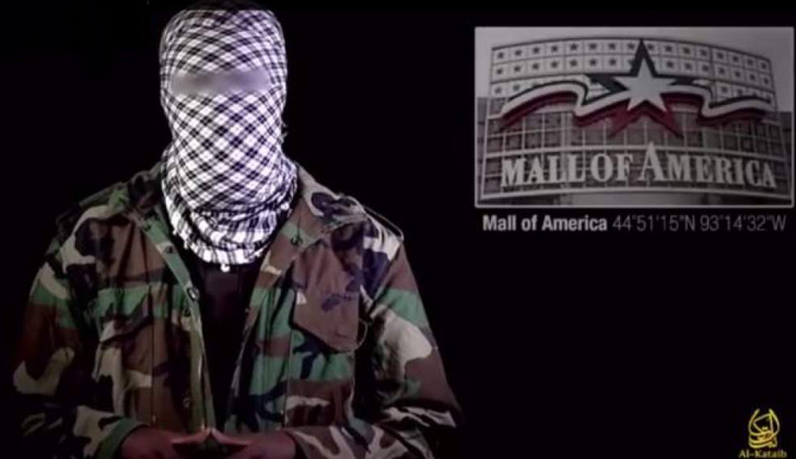 El Estado Islámico amenazó, específicamente, al centro comercial Mall of America, en Minnesota, ciudad en la que vive la comunidad una de las mayores comunidades de somalíes de EE.UU. / Foto: video de Al-Kataib.