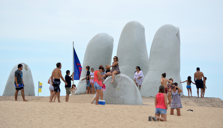 Punta de Este es uno de los lugares predilectos por los turistas nacionales y extranjeros.