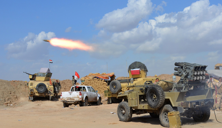 Las fuerzas militares del gobierno irakí junto a sus aliados iniciaron este 2 de marzo una jornada de fuertes e intensos ataques para evitar el avance del Estado Islámico / Foto: AFP