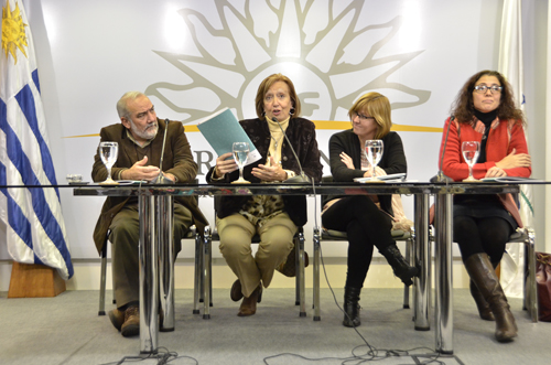 De izq. a der.: Wilson Netto, María Julia Muñoz, Cristina Lustemberg y Mariela Solari