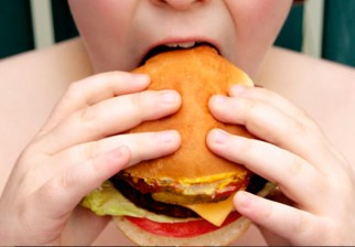 ¿Cómo combatir la obesidad infantil?. Foto: Getty Images