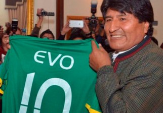 Evo Morales recibió a la selección en la previa del partido con Uruguay.