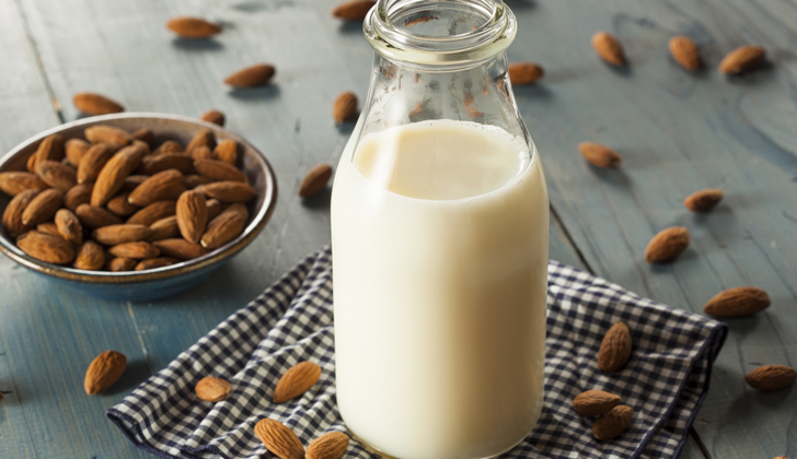 leche-almendras-rico