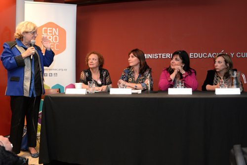 La directora de Centros MEC Glenda Rondán junto a Teresa Herrera, Carolina García, Mª Inés Obaldía  y Mónica Bottero