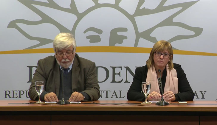 Ministro del Interior Eduardo Bonomi y ministra interina de Salud Pública Cristina Lustemberg | Foto: captura de pantalla del video de Presidencia