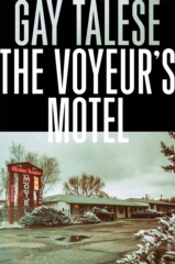 Portada del libro "The Voyeur's Motel". 