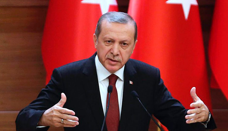Erdogan decreta el cierre de escuelas privadas, organizaciones benéficas, universidades, sindicatos y otras instituciones por presunto vínculo con el intento de golpe .