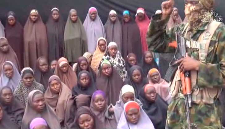En este vídeo difundido en 2016 por Boko Haram se ven algunas de las niñas secuestradas en Chibok. Foto> Captura de pantalla