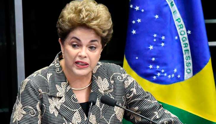 Dilma Rousseff ante el Senado: : "No lucho por mi mandato por vanidad o por apego al poder, lo hago por la democracia". Foto: EFE