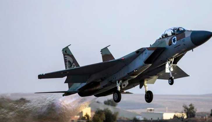 Israel ataca el norte de la Franja de Gaza .
