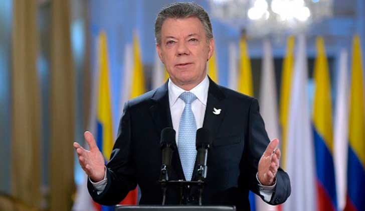 Juan Manuel Santos: "Empieza una nueva historia para Colombia. Silenciamos los fusiles. ¡Se acabó la guerra con las FARC!". Foto: @JuanManSantos 