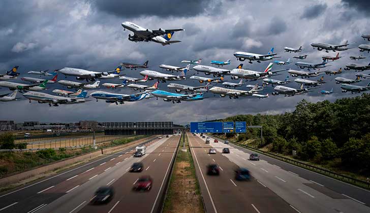 Fotógrafo presentó una serie de cómo sería el tránsito en el cielo.