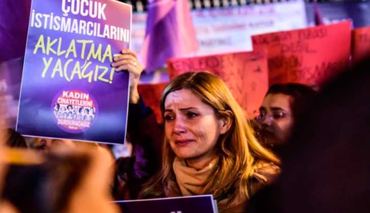 Gobierno de Turquía retira el proyecto de ley que pretendía perdonar los abusos sexuales. Foto: AFP