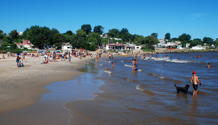 Santa Catalina es la única playa de Montevideo no apta para baños ... - LARED21