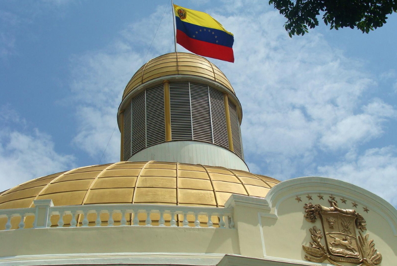 Cúpula de la Asamblea Nacional en Venezuela. Foto: Luis Carlos Díaz.