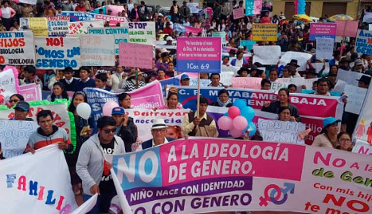 'Con mis hijos no te metas', protestas Perú contra la ideología de género en las escuelas. Foto: @conmishijosperu 