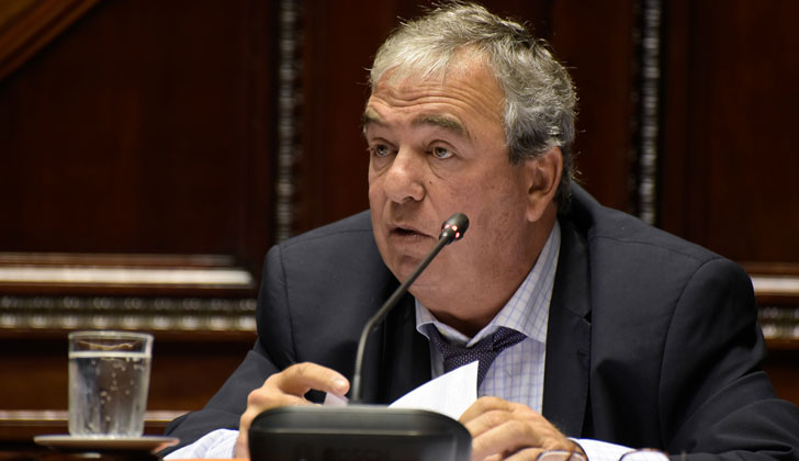 Luis Alberto Heber: "Uruguay debe retirar su embajada de Venezuela".