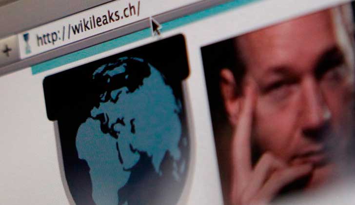 Assange sobre el director de la CIA: "Le gustaba WikiLeaks cuando veía que publicaba materiales que revelaban los fallos de sus rivales políticos ".