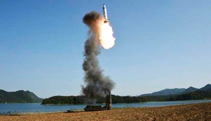 Donald Trump: "Corea del Norte mostró una gran falta de respeto por China al disparar otro misil balístico". Foto: EFE