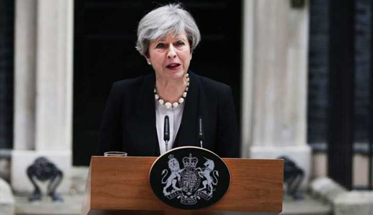 Theresa May elevó de "grave" a "crítico" el nivel de amenaza terrorista en Reino Unido.