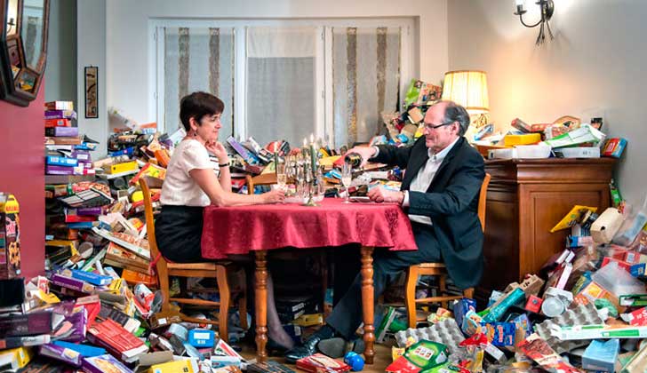 #365 Unpacked, la impactante sesión fotográfica de un artista francés para generar conciencia sobre la basura.