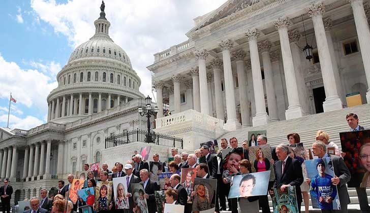 Los republicanos fracasan en revocar el “Obamacare” y postergan la votación en el Senado. Foto: Mark Wilson / AFP