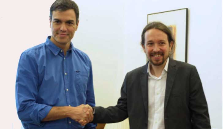 PSOE y Podemos buscan una alianza para hacer frente al PP de Rajoy. foto: @PedroSnachez