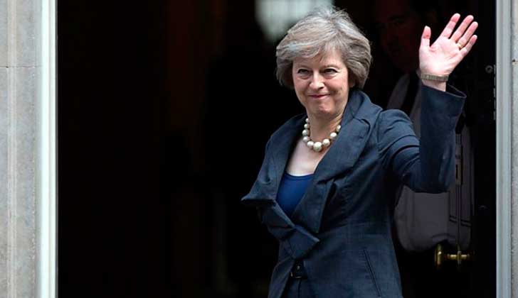 Renunciaron los dos jefes de gabinete de la primera ministra británica Theresa May.