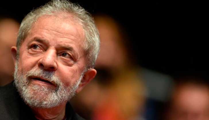 Juristas brasileños lanzaron un libro que contesta la sentencia de Moro contra Lula.