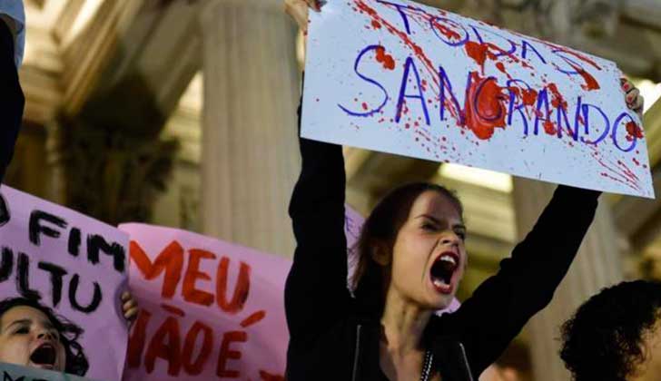 Cada dos horas una mujer es violada colectivamente en Brasil según el Ministerio de Salud. Foto: archivo AFP