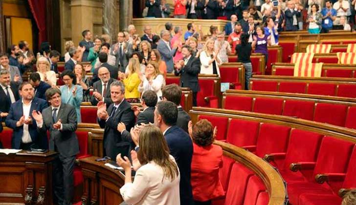 El Parlamento catalán aprobó la Ley del Referéndum.
