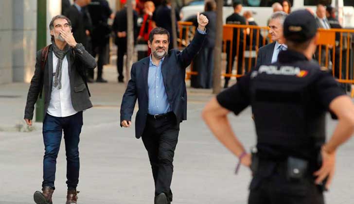 Cataluña: Encarcelaron a los presidentes de ANC y Òmnium por "sedición".