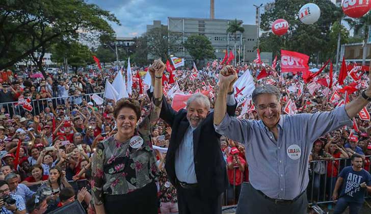 Lula y Dilma desde Minas Gerais: "Están vendiendo nuestro país".