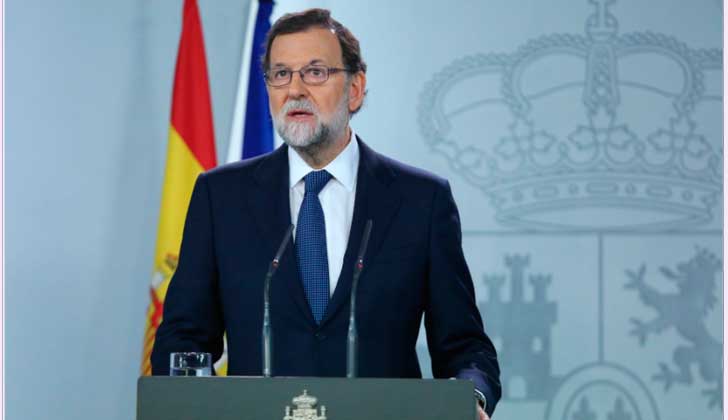 Rajoy pide a Puigdemont que aclare si declaró la independencia .