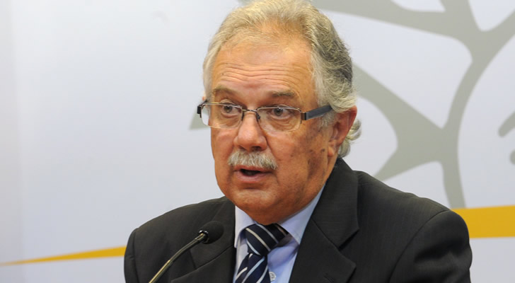 Menéndez confirmó la intención del gobierno de aprobar la reforma de la Caja Militar,