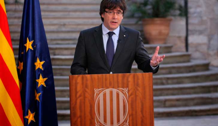 Puigdemont pide una "oposición pacífica, democrática y perseverante" a intervención de Cataluña. Foto: @govern