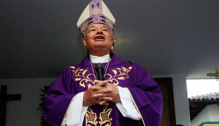 Cardenal mexicano sobre feminicidios: “Con cualquiera se suben, por eso las matan”.