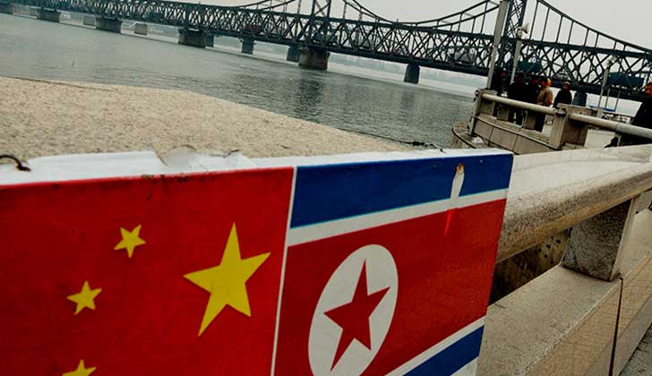 China insta a resolver a través del diálogo la crisis con Corea del Norte.