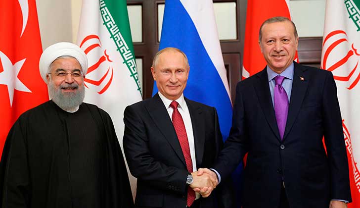 Siria celebra la declaración final de la cumbre de Sochi que abre las puertas a un nuevo proceso de paz.