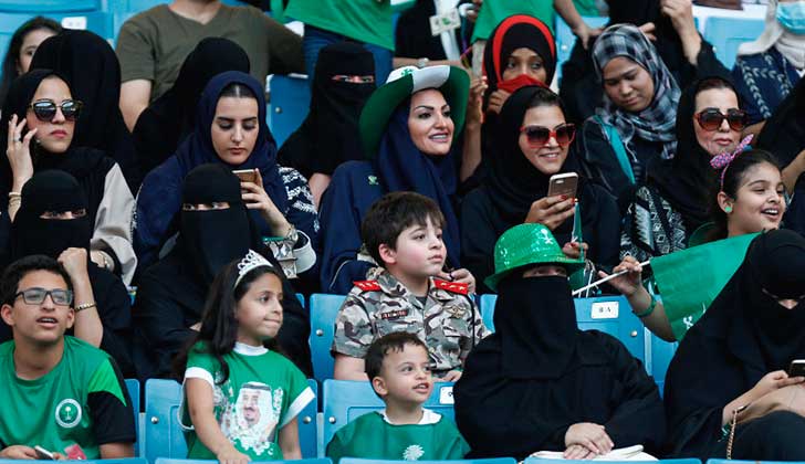 Las mujeres de Arabia Saudita podrán asistir a eventos deportivos a partir de 2018 . Foto: Reuters