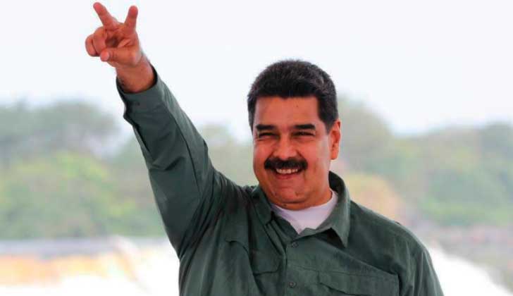Maduro convoca al diálogo con oposición en la sede de Gobierno.
